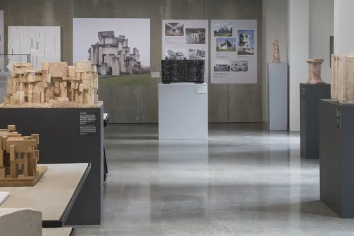 Ausstellungsansicht "WOTRUBA. Himmelwärts"