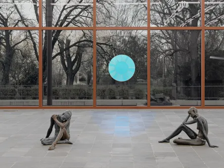 Ausstellungsansicht Ugo Rondinone im Erdgeschoss des Belvedere 21