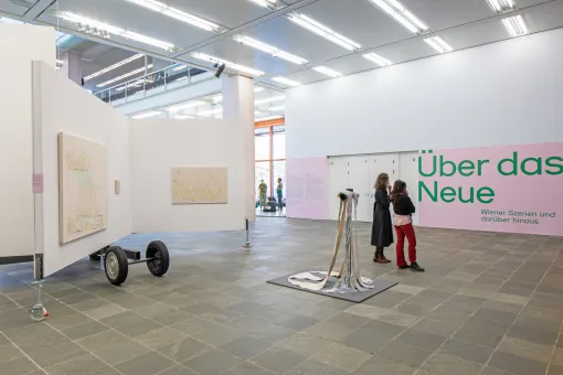 Ausstellungsansicht "Über das Neue Wiener Szenen und darüber hinaus"