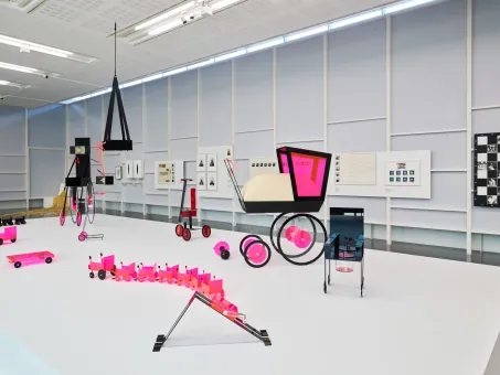 Ausstellungsansicht "Renate Bertlmann. Fragile Obsessionen" im Belvedere 21