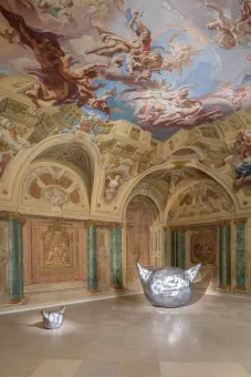 Installationsansicht "CARLONE CONTEMPORARY: Sarah Ortmeyer. DIABOLUS (PROTECTOR)", Oberes Belvedere