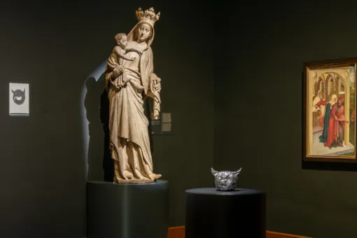 Installationsansicht "CARLONE CONTEMPORARY: Sarah Ortmeyer. DIABOLUS (PROTECTOR)", Oberes Belvedere