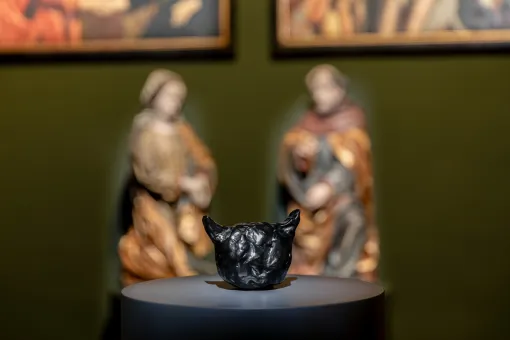 Installationsansicht "CARLONE CONTEMPORARY: Sarah Ortmeyer. DIABOLUS (PROTECTOR)", Oberes Belvedere