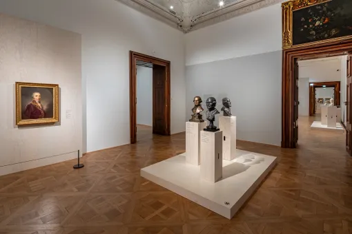 Ausstellungsansicht "Franz Xaver Messerschmidt. Mehr als Charakterköpfe", Unteres Belvedere