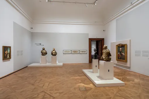 Ausstellungsansicht "Franz Xaver Messerschmidt. Mehr als Charakterköpfe", Unteres Belvedere