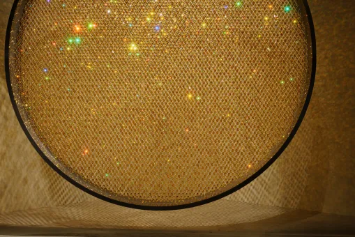 Patinierter Stahl, Swarovski Kristalle, L 4 x H 4 x T 5m 
