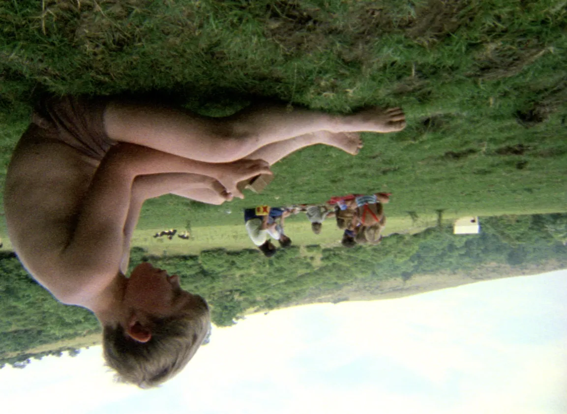 Tony Hill, Downside Up (Filmstill), 1984, courtesy Light Cone, 