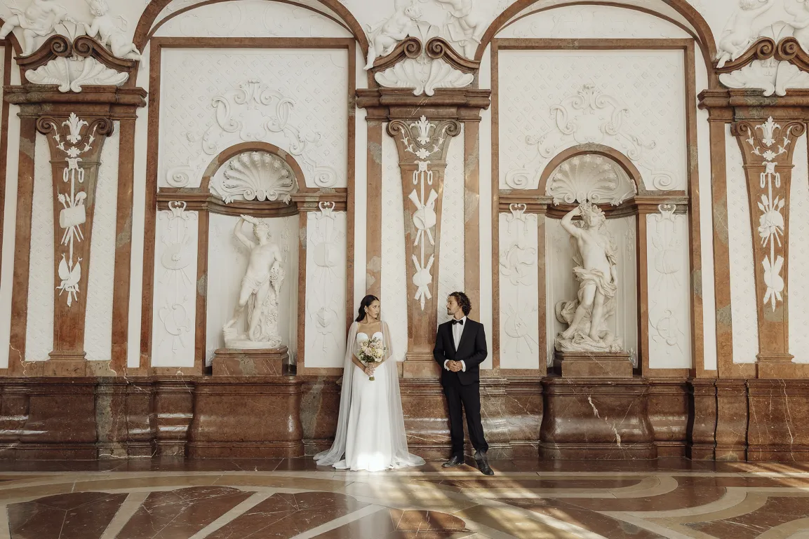 Hochzeitspaar im Marmorgalerie