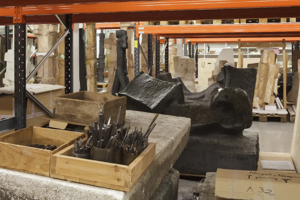 Skulpturen im Wotruba Depot