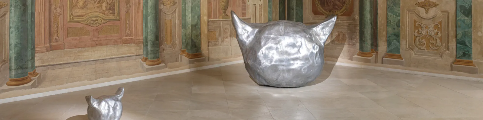 Installationsansicht "CARLONE CONTEMPORARY: Sarah Ortmeyer. DIABOLUS (PROTECTOR)", Oberes Belvedere