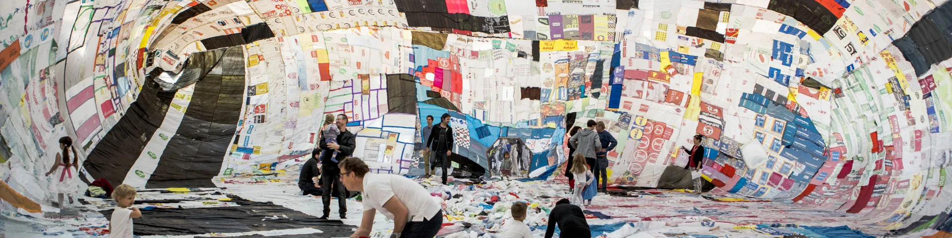 Tomás Saraceno