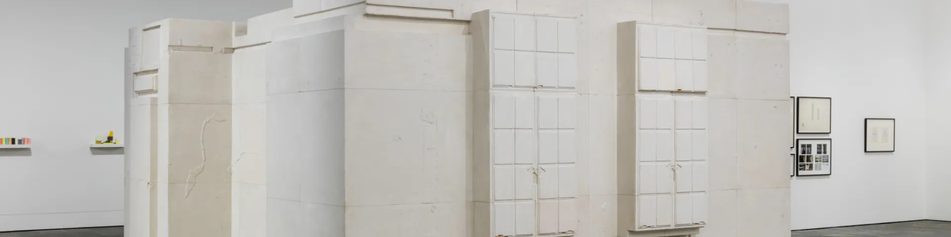 Gips, Holz und Metall / 300 × 643 × 500 cm  Musee National dArt Moderne, Centre Pompidou, Paris. Purchased with the support of the Friends of the National Museum of Modern Art and the Clarence Westbury Foundation 2009    