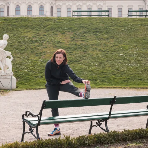 Joggerin im Belvedere Garten