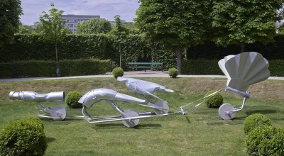 Stahlskulpturen von Toni Schmale