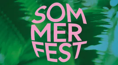 Sujet rosa Sommerfest Schriftzug vor grünen Blättern